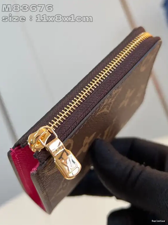 Cheap Louis Vuitton Compact Wallet-11*8.5*1.5CM Noa 0505